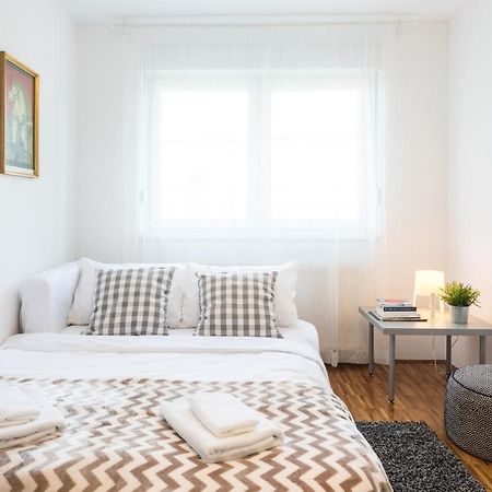 Spacious 2Bdr Apartment - Free Parking Zágráb Kültér fotó